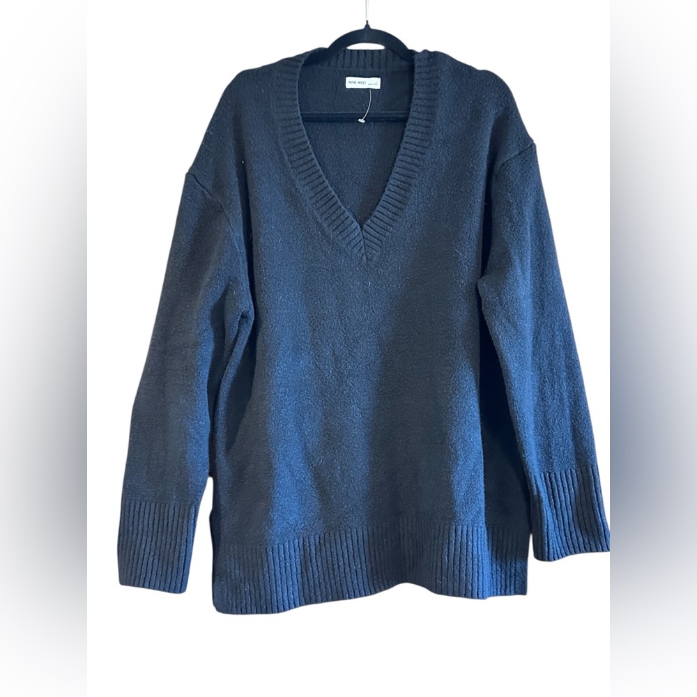 Nine West Black V-Neck Sweater- Large - Picture 2 of 4